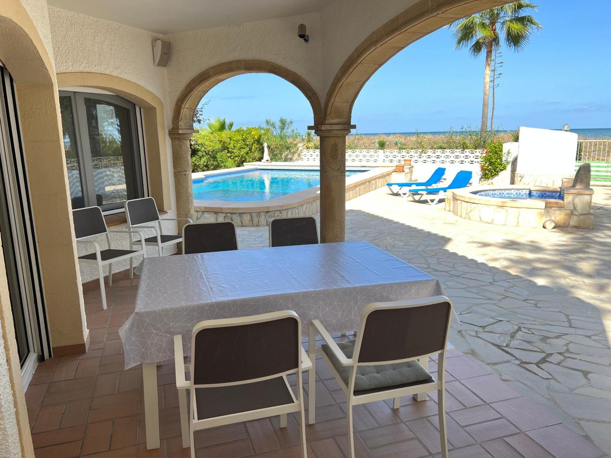 Chalet En La Playa Con Piscina Privada - Holavivienda Inmobiliaria Denia Exterior foto